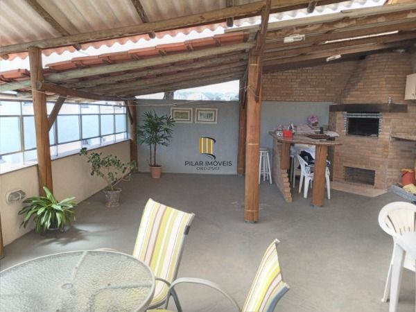 Casa para Venda - 228m², 4 dormitórios, sendo 2 suites, 3 vagas - Medianeira