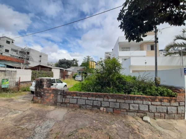 Terreno em Porto Alegre, no bairro São João, à venda.