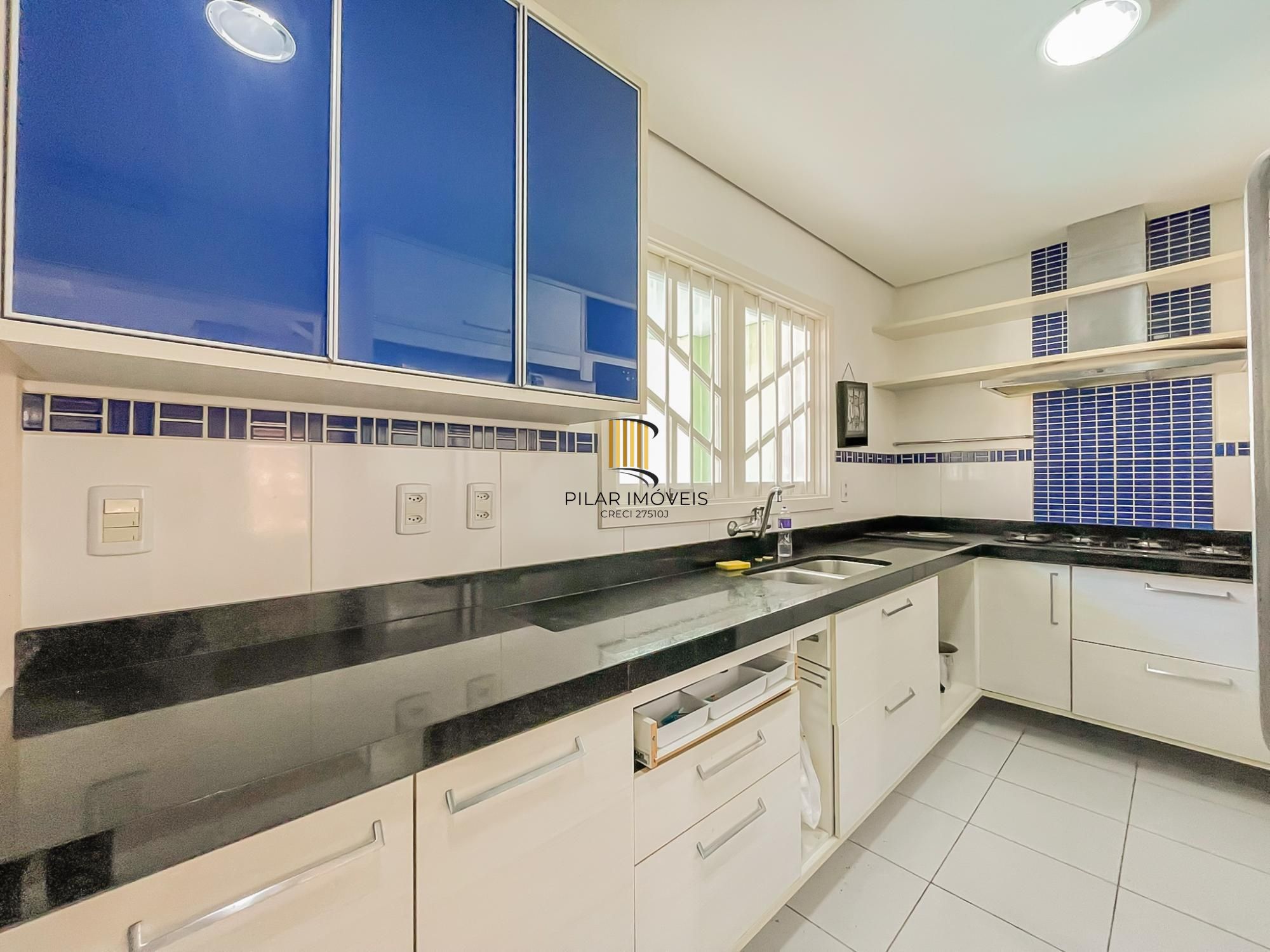 Casa 3 dormitórios no bairro Cristal