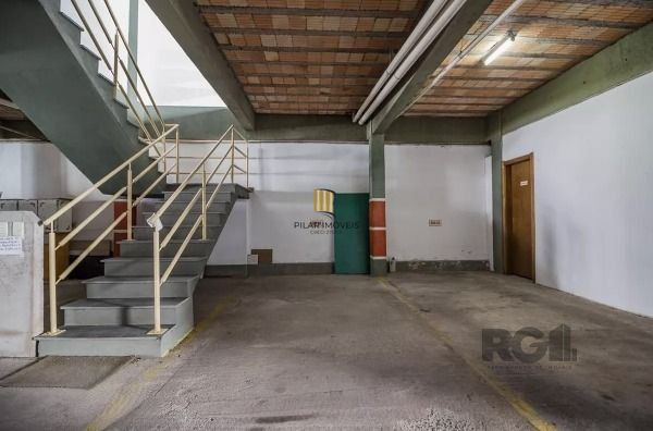 Apartamento em Porto Alegre, no bairro Medianeira, com 2 dormitório(s), e 2 banh