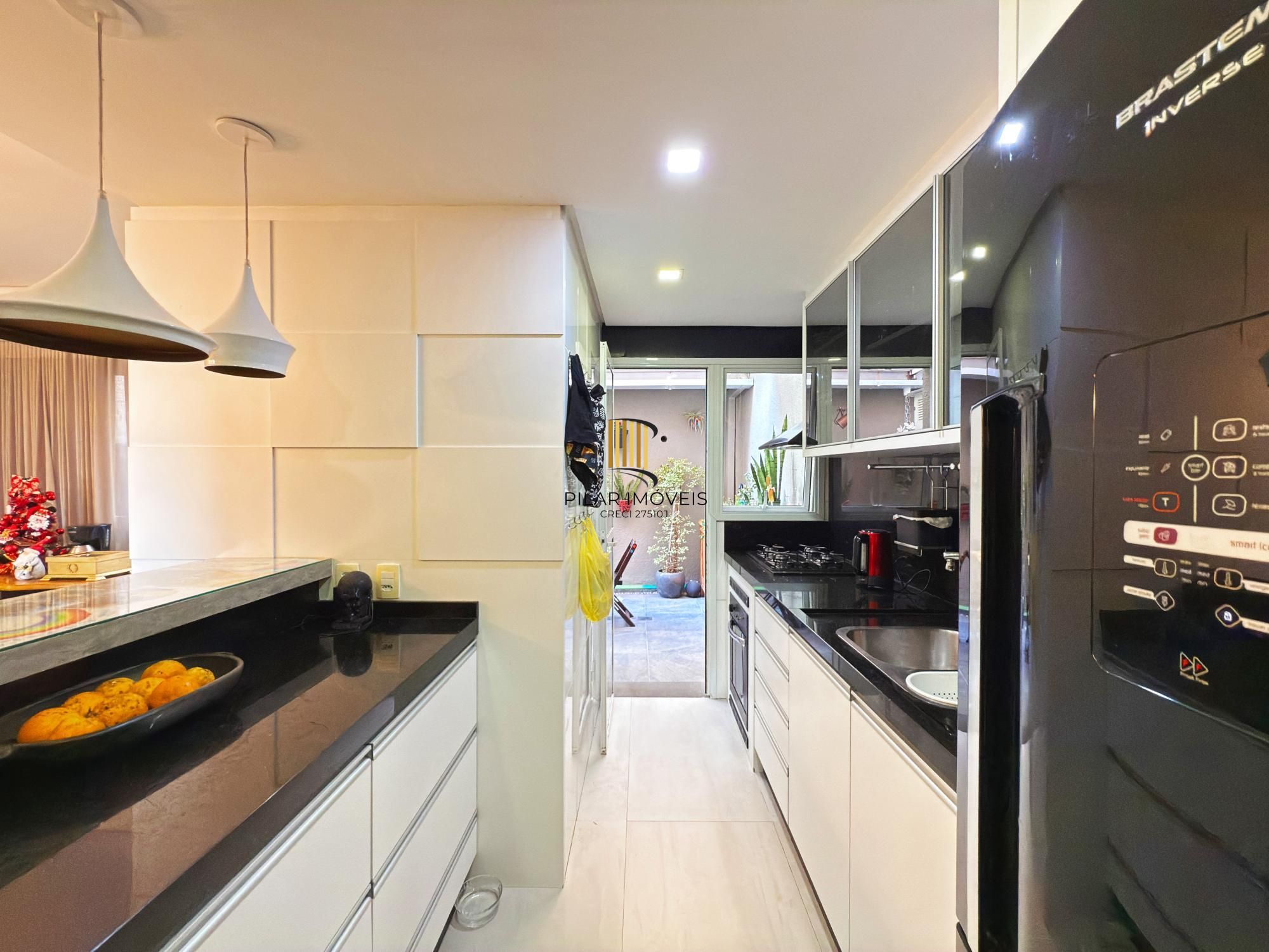 Casa de Condomínio 3 dormitórios no bairro Pedra Redonda