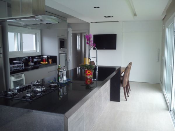 Casa no TerraVille com 3 dormitórios sendo 2 suítes.