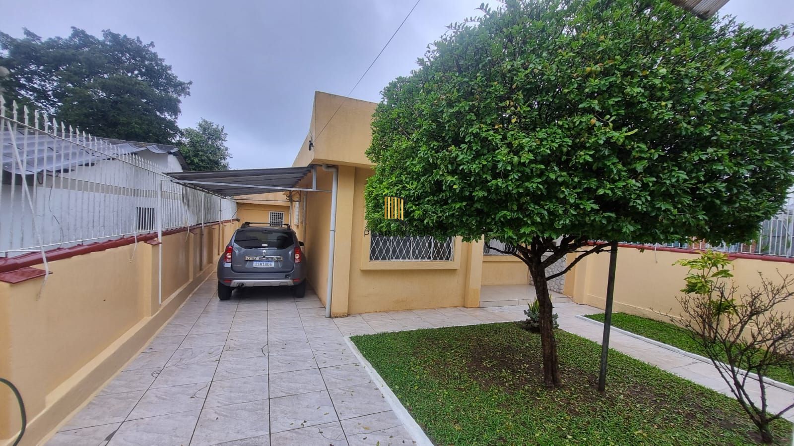 Ótima casa com 4 dormitórios no bairro Partenon.