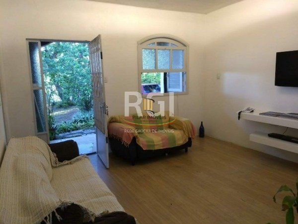 Casa para Venda - 150m², 3 dormitórios, 2 vagas - Hípica