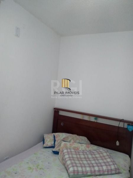 Apartamento em Porto Alegre, no bairro Restinga, com 2 dormitório(s), e 2 banhei