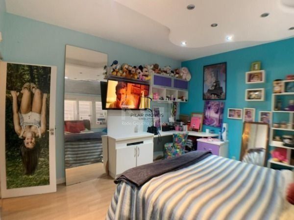 Casa para Venda - 333m², 3 dormitórios, sendo 1 suites, 4 vagas - Ipanema