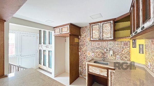 Casa Condominio em Porto Alegre, no bairro Hípica, com 3 dormitório(s), e 3 banh