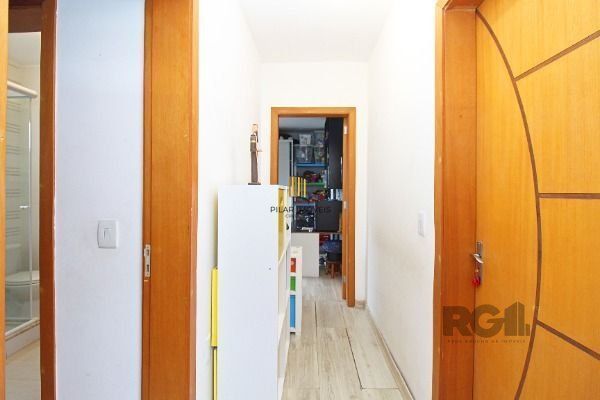 Casa em Porto Alegre, no bairro Tristeza, com 3 dormitório(s), e 3 banheiros, à 