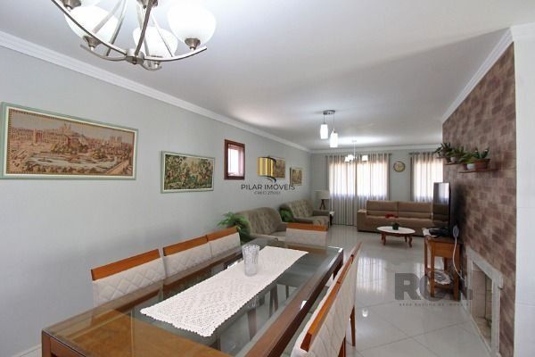 Casa Condominio para Venda - 197m², 3 dormitórios, sendo 1 suites, 2 vagas - Tri