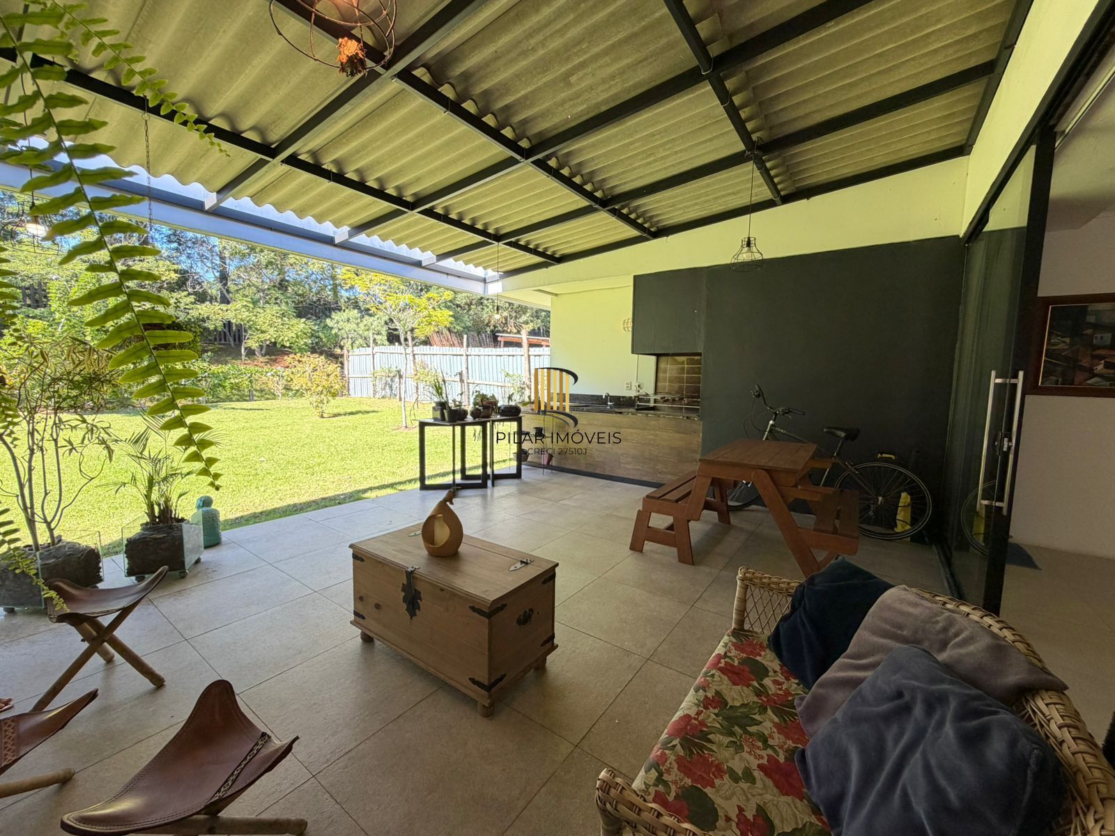 Linda Residência com 3 amplas suítes no Terra Ville.