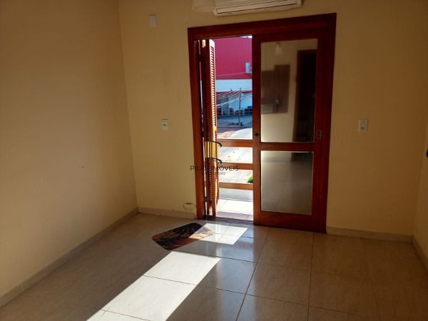 Casa para Venda - 181m², 3 dormitórios, sendo 3 suites, 2 vagas - Hípica