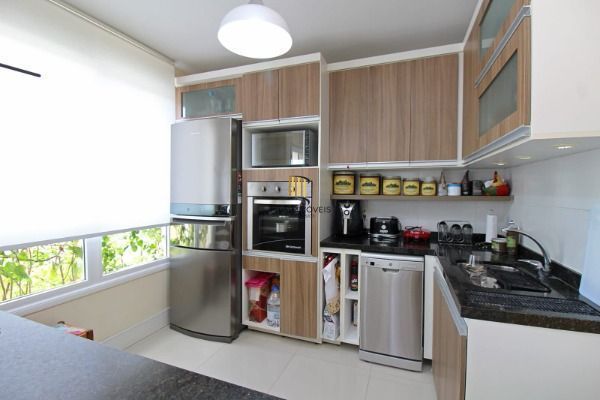 Casa Condominio em Porto Alegre, no bairro Ipanema, com 2 dormitório(s), e 2 ban