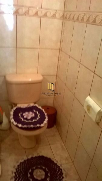 Casa para Venda - 140m², 5 dormitórios, 3 vagas - Lami