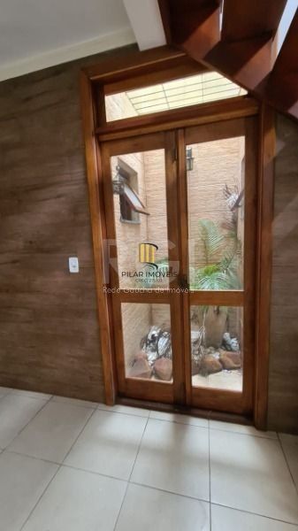 Casa para Venda - 100m², 2 dormitórios, sendo 1 suites, 1 vaga - Hípica