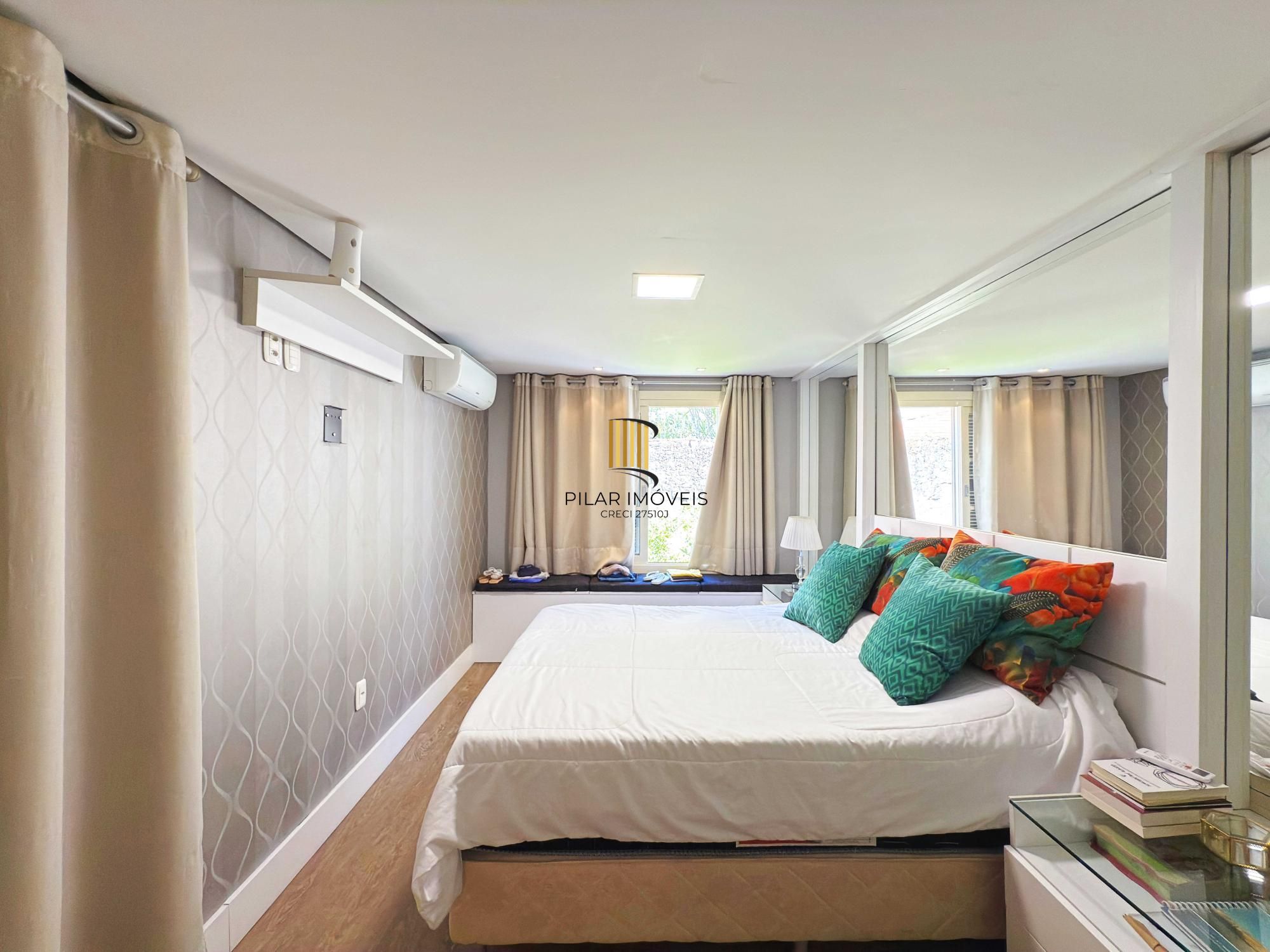 Casa de Condomínio 3 dormitórios no bairro Tristeza