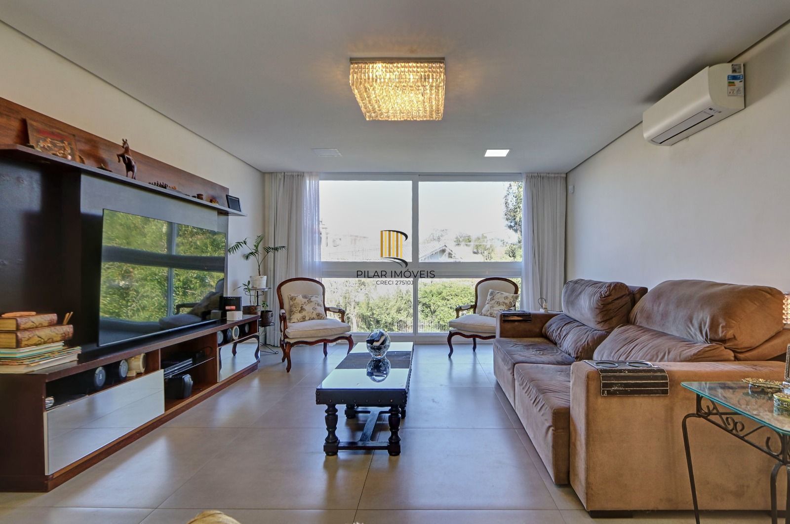 Casa Condominio para Venda - 211m², 3 dormitórios, sendo 3 suites, 4 vagas - Jar