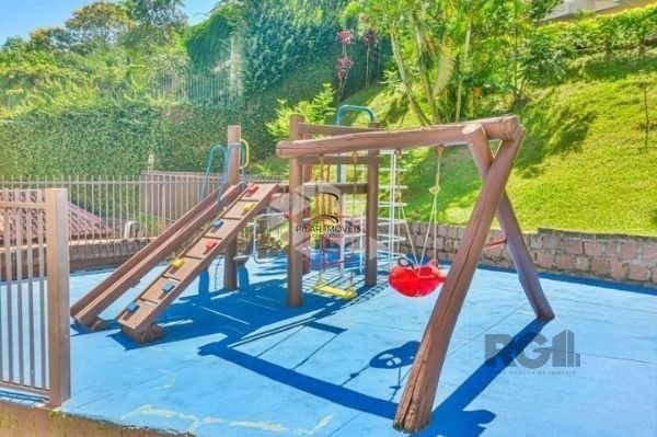 Casa Condominio em Porto Alegre, no bairro Vila Conceição, com 3 dormitório(s), 