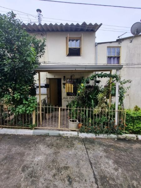 Casa Condominio em Porto Alegre, no bairro Cavalhada, com 2 dormitório(s), e 2 b