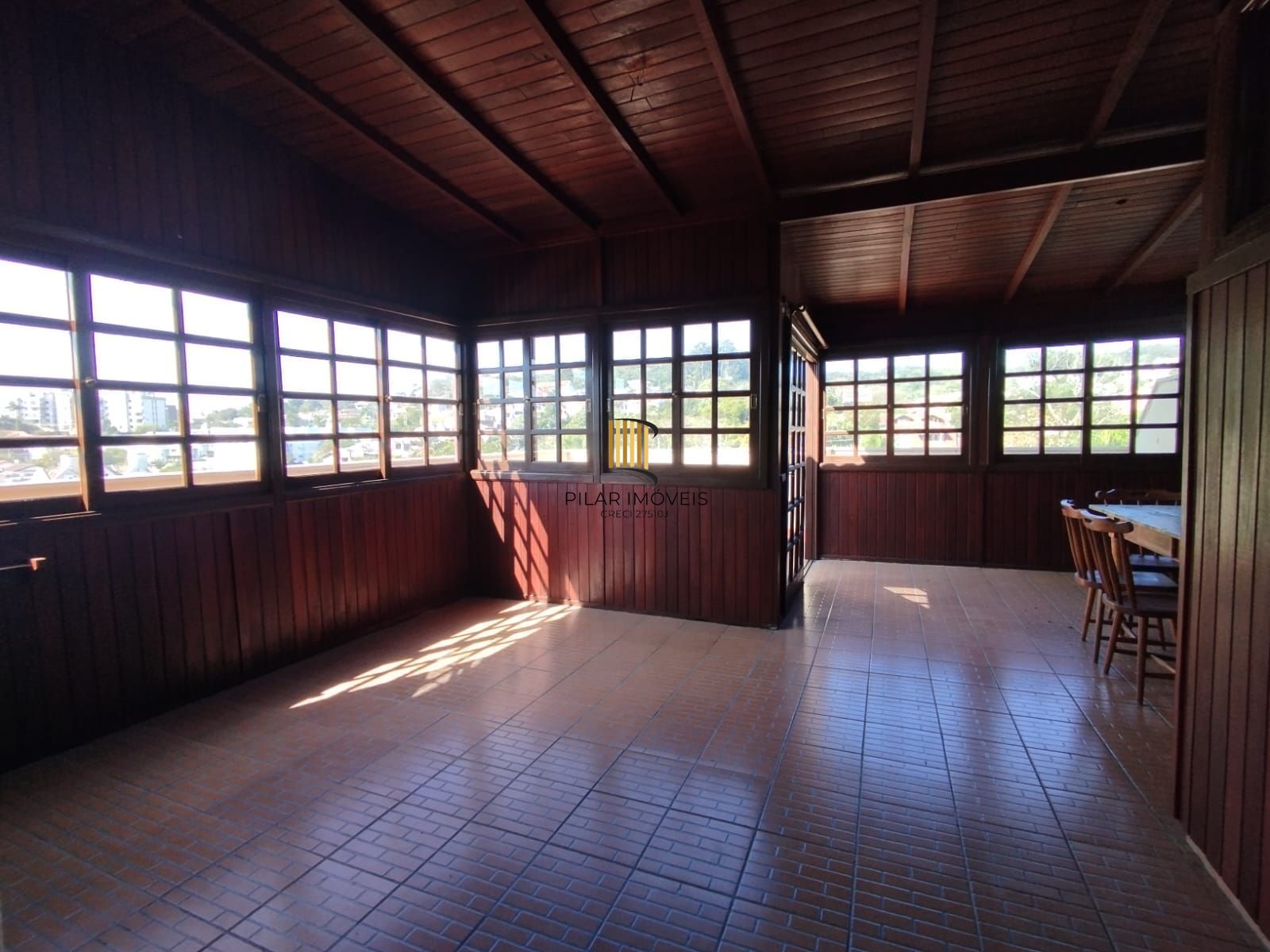 Linda cobertura no bairro Tristeza para venda.