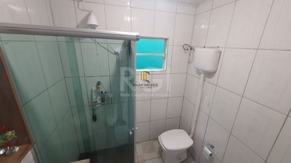 Casa para Venda - 220m², 4 dormitórios, 3 vagas - Restinga