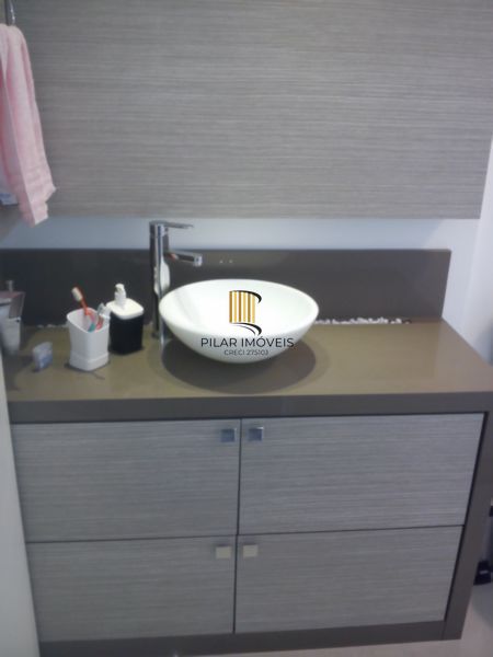 Casa no TerraVille com 3 dormitórios sendo 2 suítes.