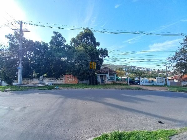 Terreno em Porto Alegre, no bairro Teresópolis, à venda.