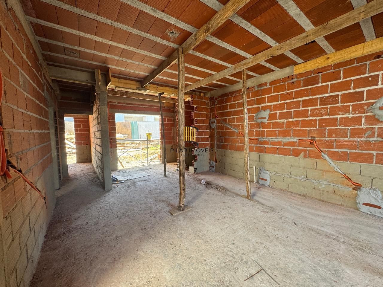 Casa térrea no complexo lagos de Nova Ipanema,87 m², 3 d - 1 suíte, 2vagas.