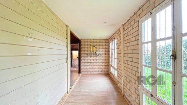 Casa em Porto Alegre, no bairro Ipanema, com 3 dormitório(s), e 3 banheiros