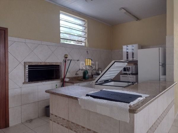 Apartamento em Porto Alegre, no bairro Tristeza, com 2 dormitório(s), e 2 banhei