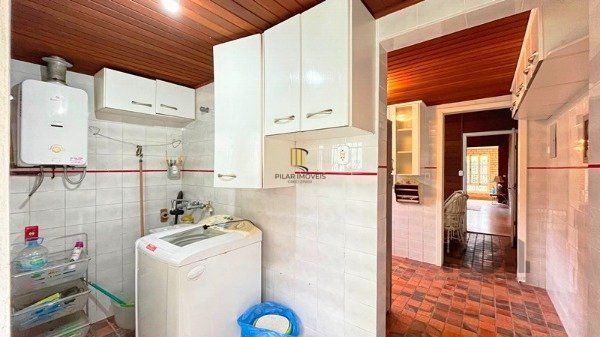 Casa em Porto Alegre, no bairro Ipanema, com 3 dormitório(s), e 3 banheiros