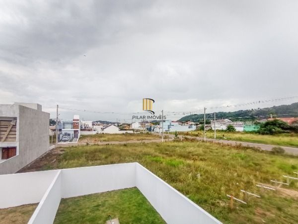 Casa em Porto Alegre, no bairro Aberta dos Morros, com 3 dormitório(s), à venda.