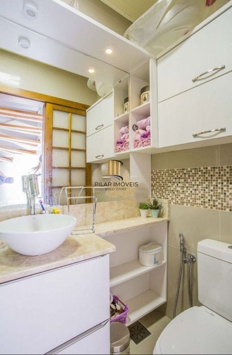 Casa de Condomínio 3 dormitórios no bairro Nonoai