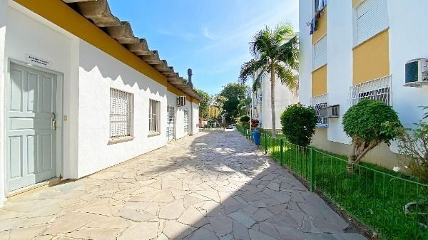 Apartamento em Porto Alegre, no bairro Vila Nova, com 2 dormitório(s), e 2 banhe