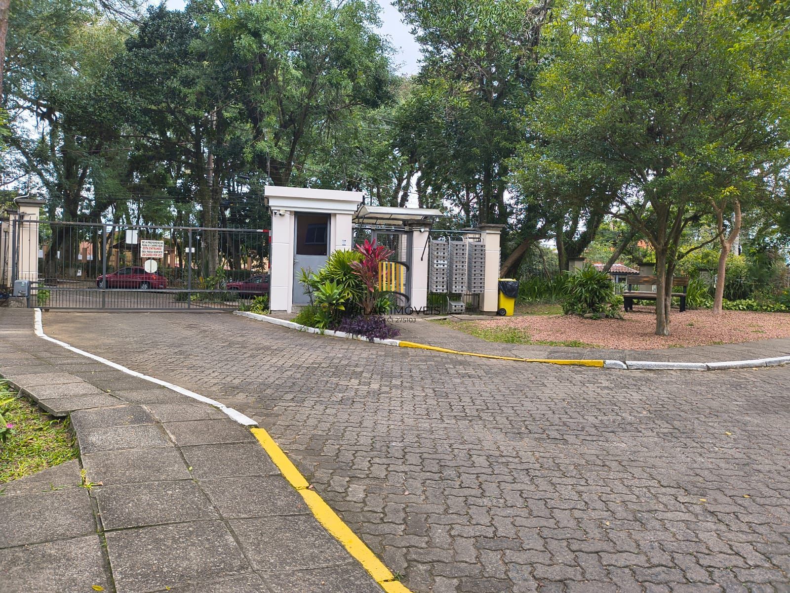 Excelente  apartamento com 3 dormitórios c/ 88m² no Bairro Guarujá.