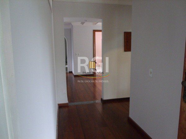 Casa para Venda - 340m², 3 dormitórios, sendo 2 suites, 6 vagas - Jardim Isabel