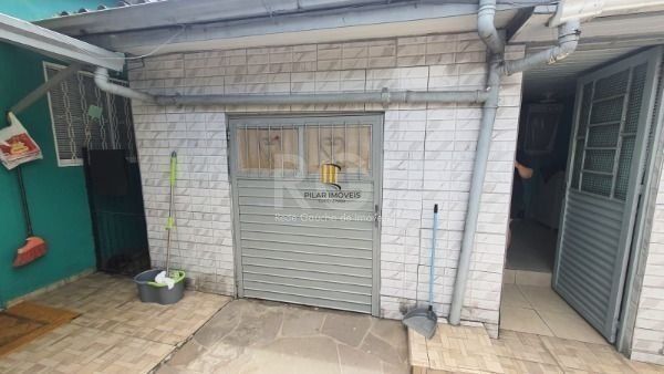 Casa para Venda - 220m², 4 dormitórios, 3 vagas - Restinga