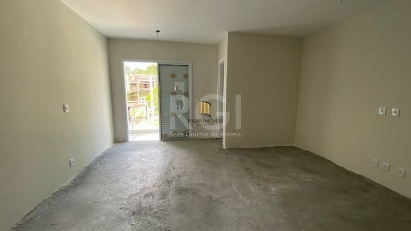 Casa para Venda - 137m², 3 dormitórios, sendo 1 suites, 2 vagas - Imperial Parqu