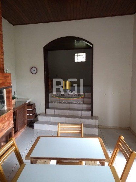 Casa para Venda - 741m², 5 dormitórios, sendo 3 suites, 9 vagas - Espirito Santo