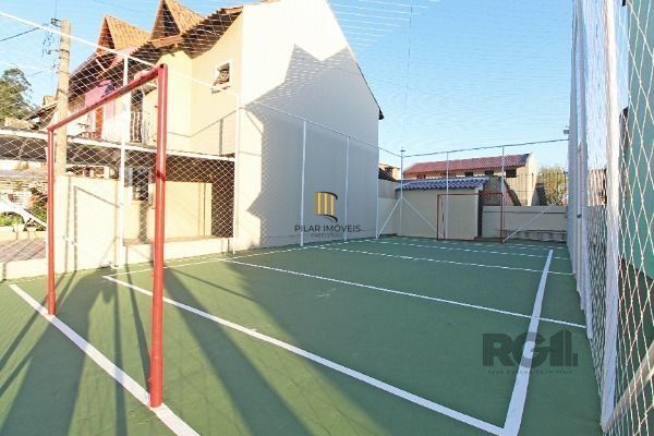Casa Condominio em Porto Alegre, no bairro Guarujá, com 3 dormitório(s), e 3 ban