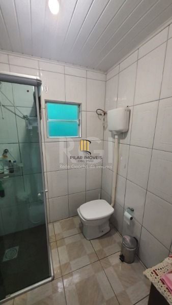 Casa para Venda - 220m², 4 dormitórios, 3 vagas - Restinga