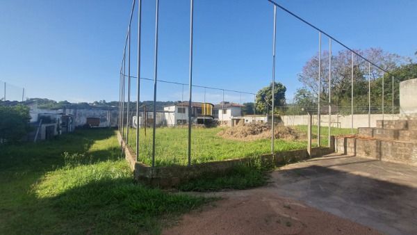 Casa em Porto Alegre, no bairro Vila Nova, com 3 dormitório(s)
