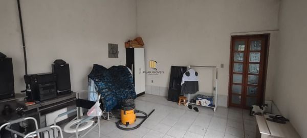 Casa em Porto Alegre, no bairro Espírito Santo, com 3 dormitório(s), e 3 banheir