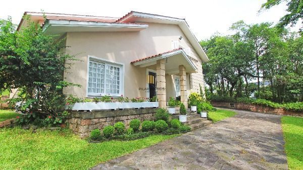Casa Condominio em Porto Alegre, no bairro Cascata, com 3 dormitório(s), e 3 ban