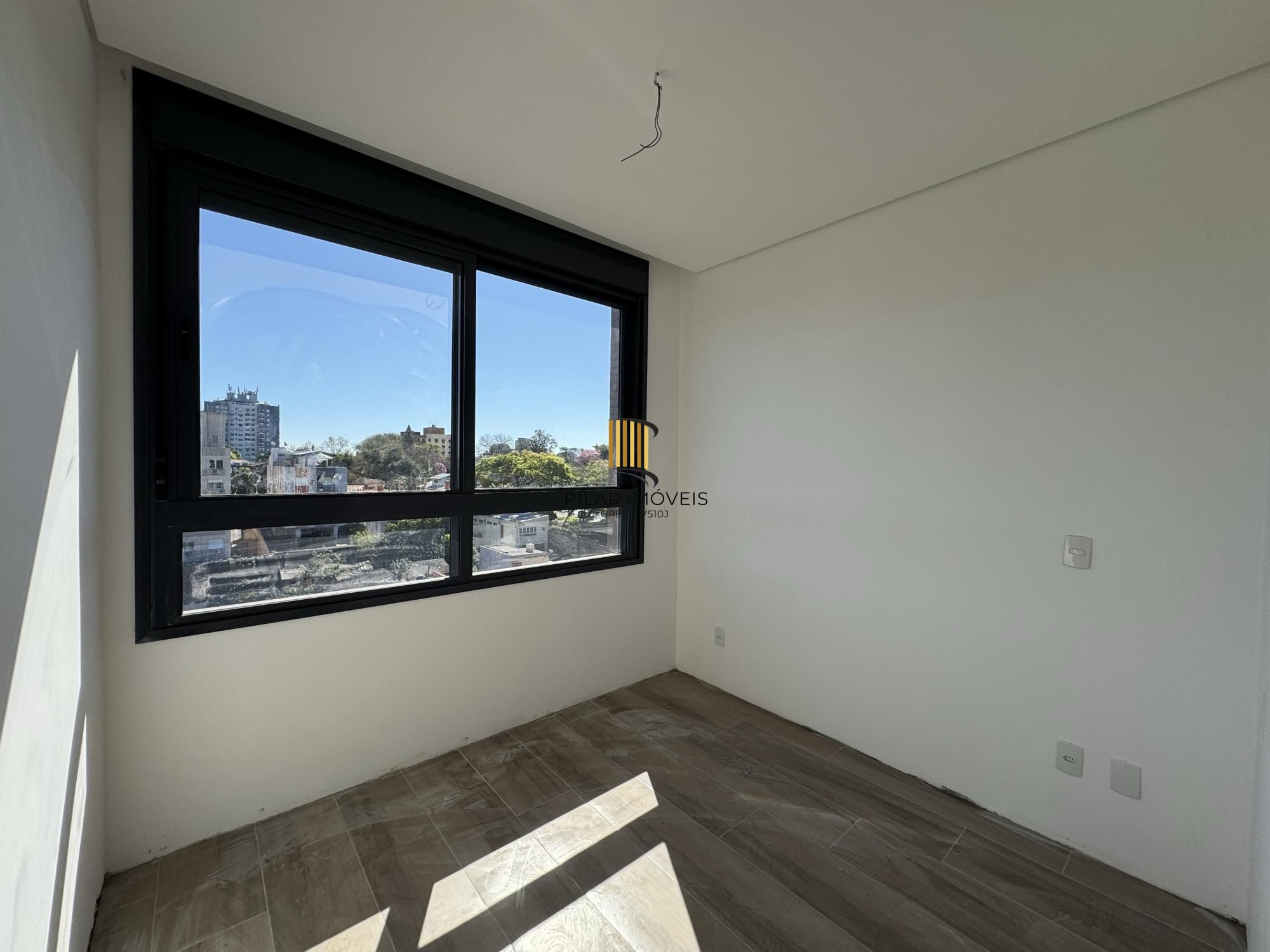 Apartamento com 2 dormitórios à Venda no Bairro Cristal –
