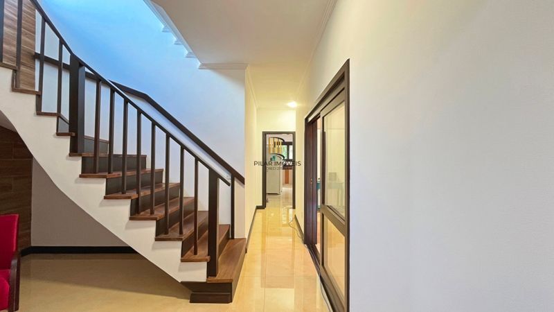 Altos do lago- Com 3 dormitórios, 3 vagas , piscina , Linda e ampla casa em cond