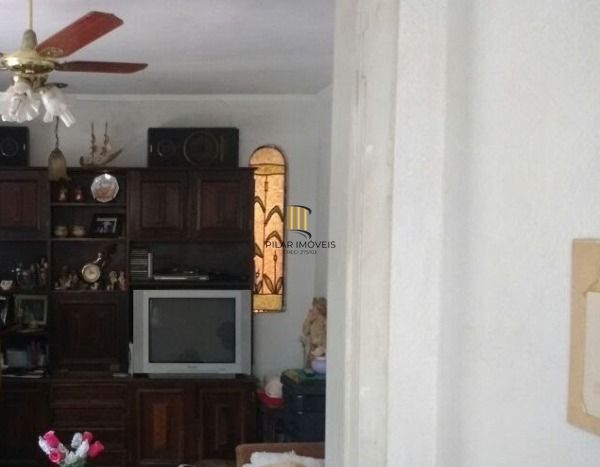 Casa para Venda - 220m², 3 dormitórios, 3 vagas - Santa Tereza