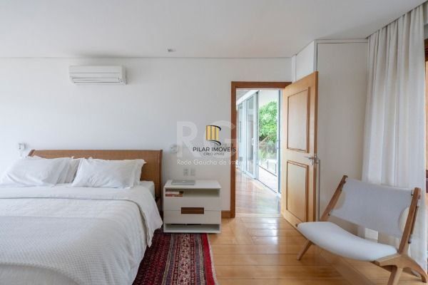 Casa para Venda - 463.7m², 4 dormitórios, sendo 4 suites, 4 vagas - Vila Conceiç