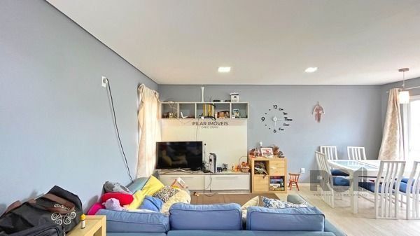 Casa Condominio em Porto Alegre, no bairro Campo Novo, com 3 dormitório(s), e 3 