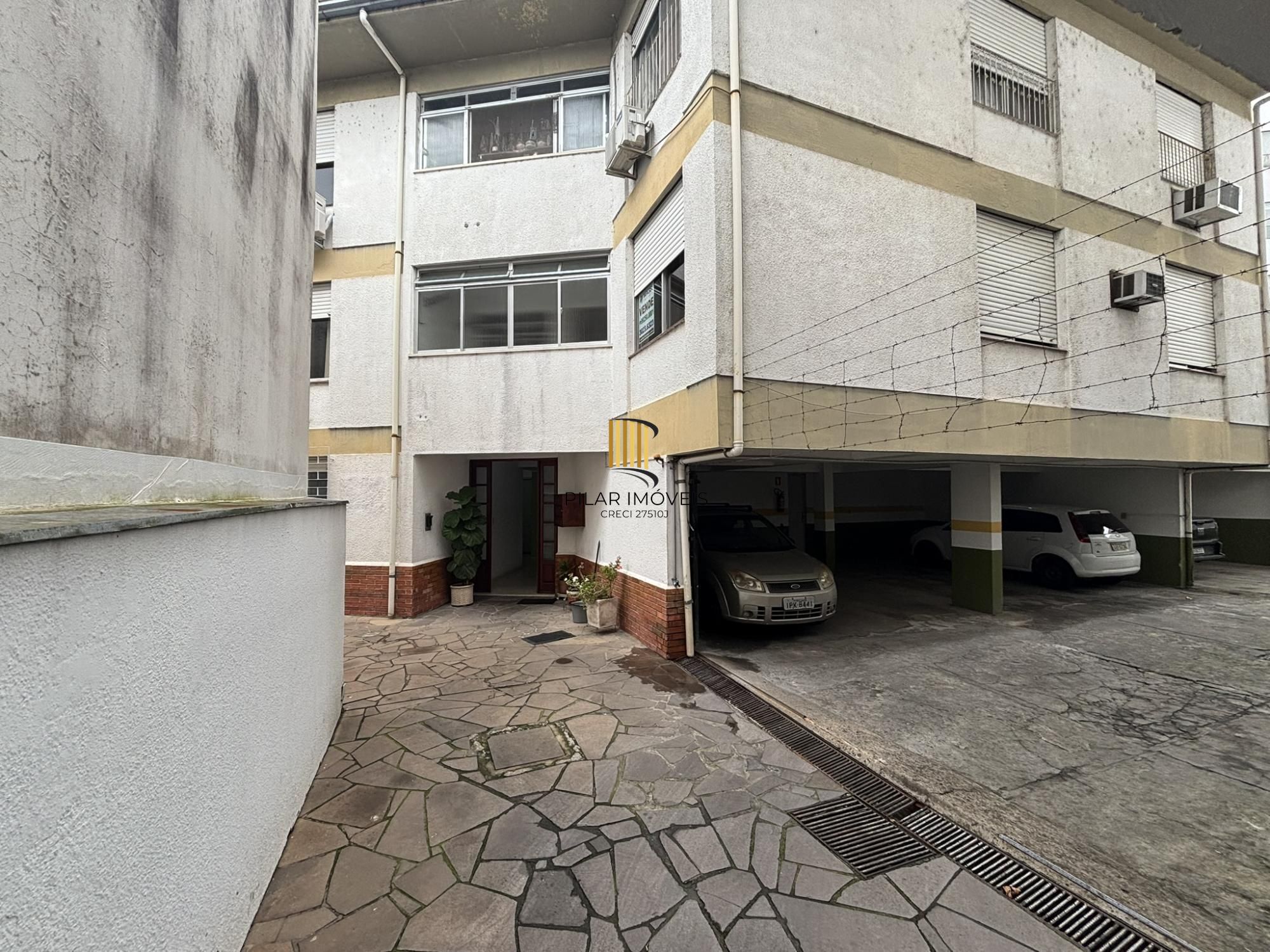 Apartamento de 2 dormitórios no bairro Tristeza.
