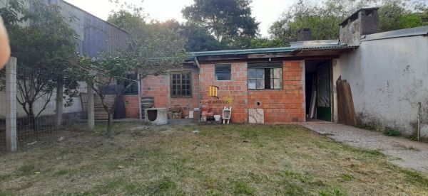 Casa para Venda - 120m², 2 dormitórios, sendo 1 suites, 6 vagas - Vila Nova